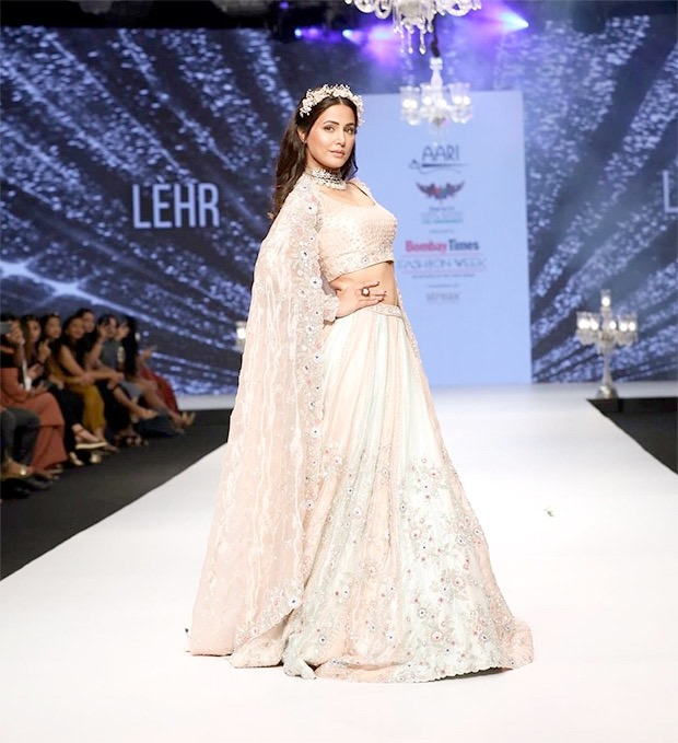 Bombay Times Fashion Week 2021: Hina Khan turns showstopper in gorgeous dusty pastel lehenga by Aari Bombay Times Fashion Week 2021: Hina Khan turns showstopper in gorgeous dusty pastel lehenga by Aari