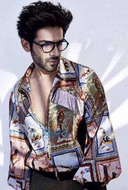 Celeb Photos Of Kartik Aaryan