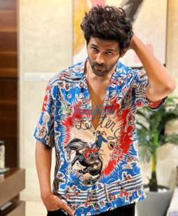 Celeb Photos Of Kartik Aaryan