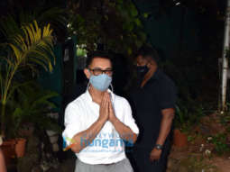 Photos: Aamir Khan snapped in Bandra