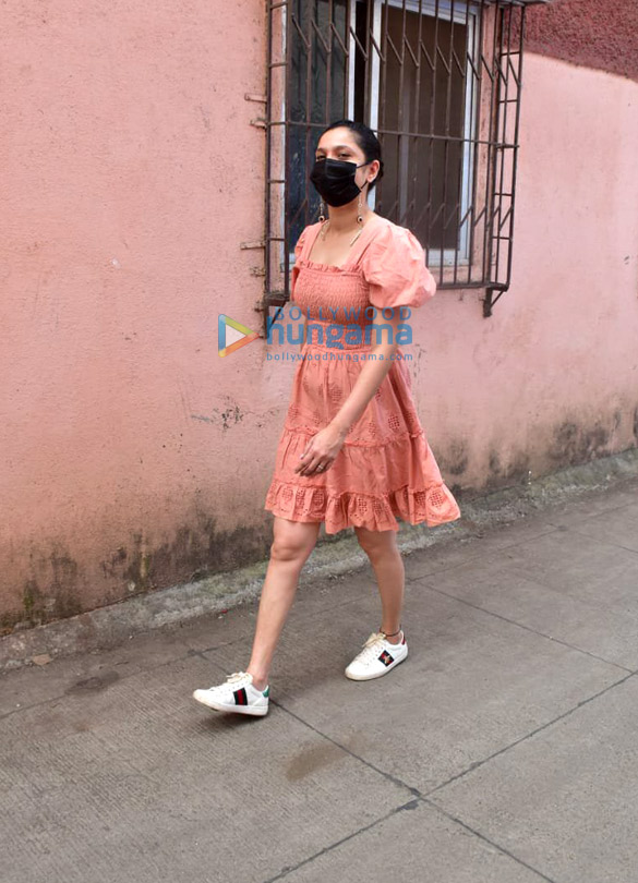 Photos: Ankita Lokhande snapped in Juhu with her mother