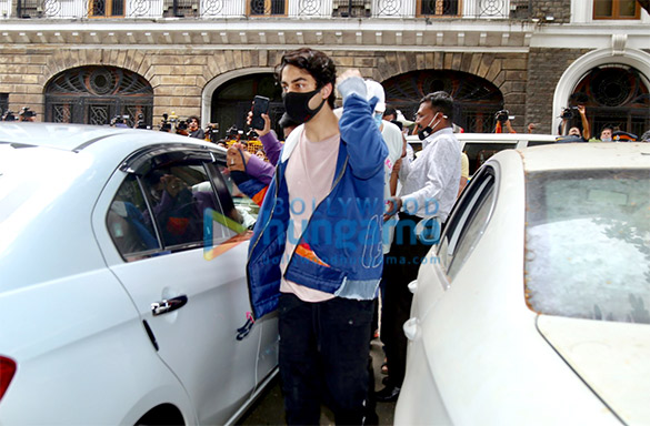photos aryan khan and three others leave for medical check up 1 2