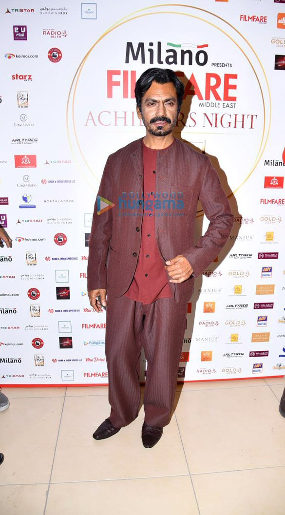 photos celebs grace the milano filmfare achievers night awards in dubai 12