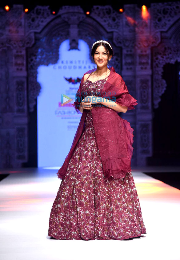 photos gauahar khan walks the ramp at the bombay times fashion week 2021 2