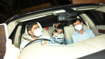 Photos: Kareena Kapoor Khan snapped with her son Taimur Ali Khan at Karisma Kapoor’s house