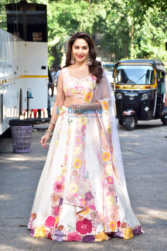 photos madhuri dixit spotted at filmistan studio 3