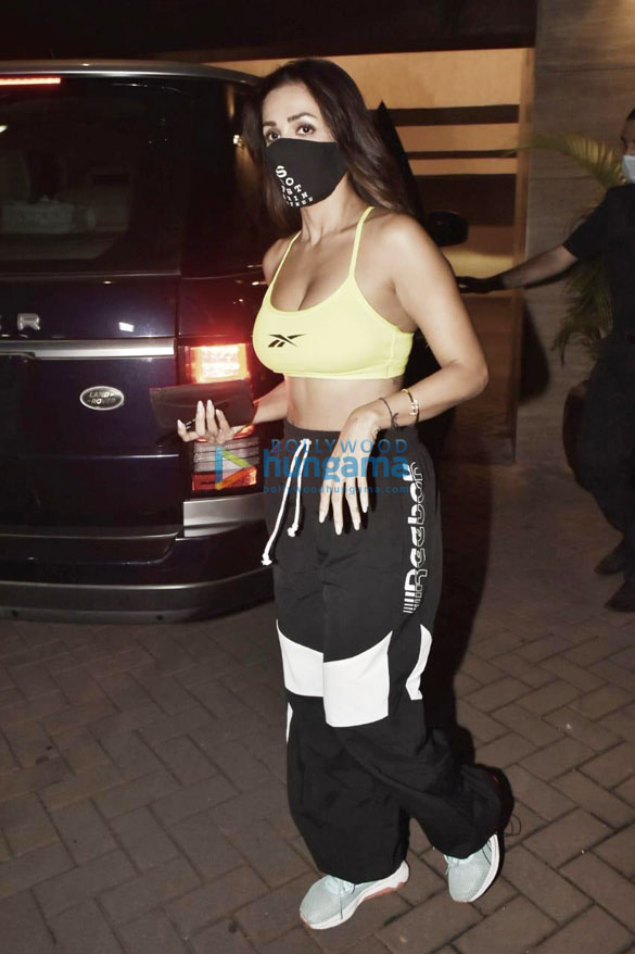 Photos: Malaika Arora snapped in Bandra Photos: Malaika Arora snapped in Bandra