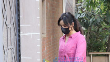 Photos: Neha Sharma spotted in Bandra