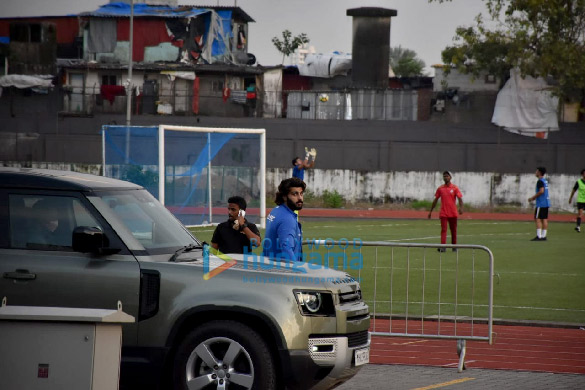 photos ranbir kapoor arjun kapoor and others snapped at football match in bandra 00 6