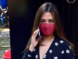 Photos: Riya Sen snapped in Juhu