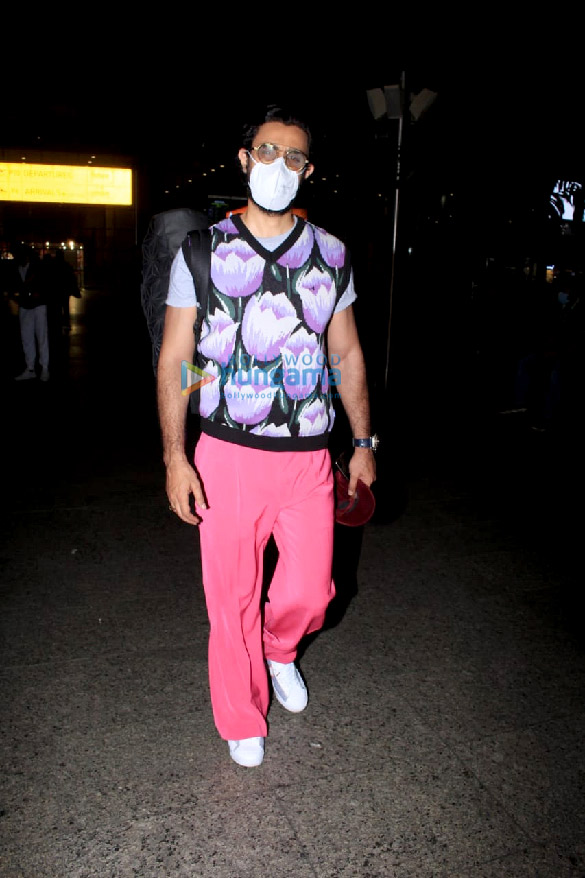 photos saiee manjrekar huma qureshi aditi rao hydari and others snapped at the airport 6