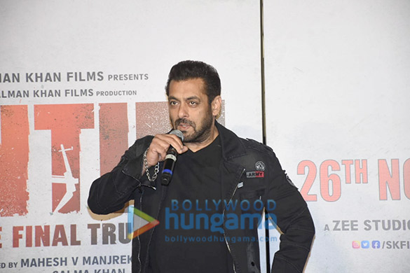 photos salman khan and aayush sharma snapped at antim the final truth trailer launch 2