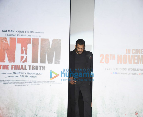 photos salman khan and aayush sharma snapped at antim the final truth trailer launch 6