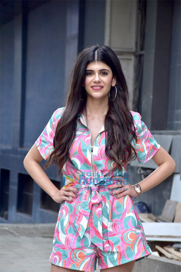 photos sanjana sanghi snapped in versova 6