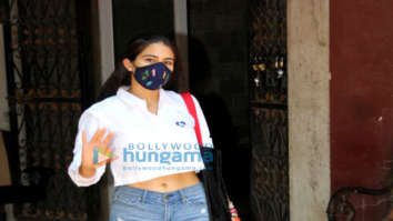 Photos: Sara Ali Khan, Daisy Shah and Giorgia Andriani spotted at Pilates studio