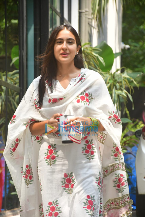 Photos: Sara Ali Khan spotted at Maddock Films office Photos: Sara Ali Khan spotted at Maddock Films office