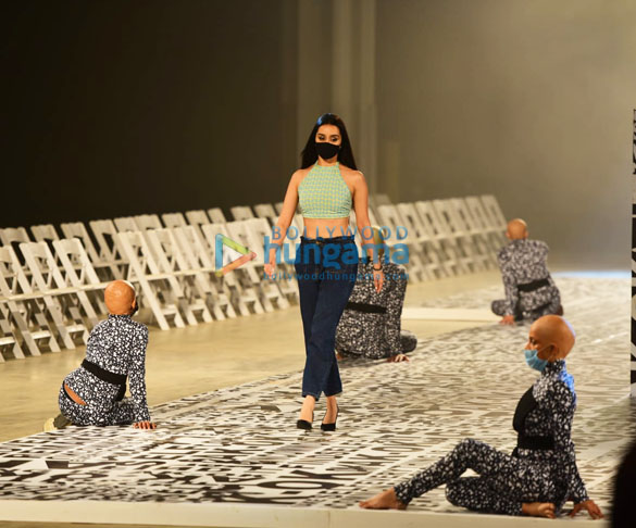 photos shraddha kapoor rehearses for lfw 5