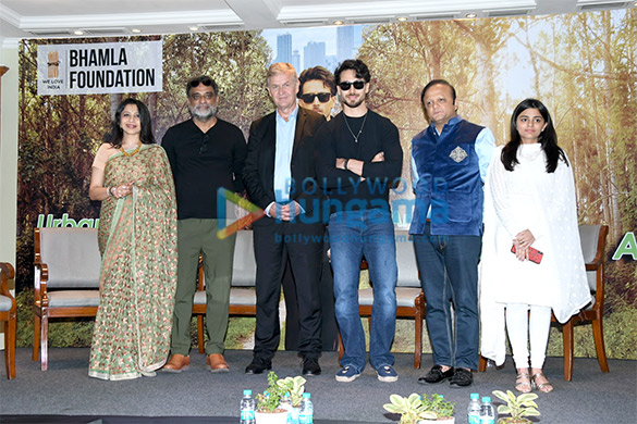 photos tiger shroff graces the launch of the urban forests and climate change by bhamla foundation 3