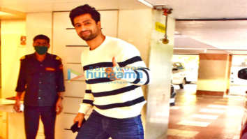 Photos: Vicky Kaushal snapped in Juhu