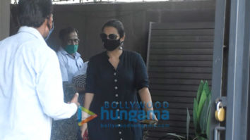Photos: Vidya Balan snapped in Bandra