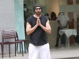 Snapped: Kartik Aaryan at Hinduja hospital in Khar, Mumbai