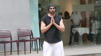 Snapped: Kartik Aaryan at Hinduja hospital in Khar, Mumbai