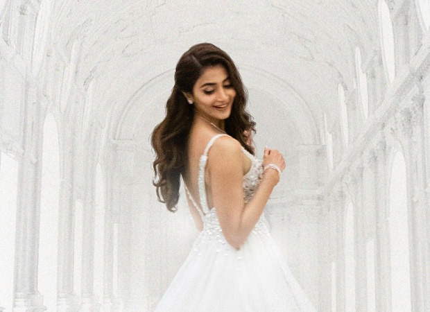 Prabhas wishes Radhe Shyam co-star Pooja Hegde on her birthday with a new dreamy looking poster