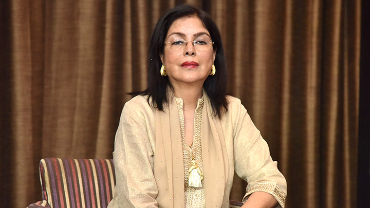 Zeenat Aman: “Dancing & singing by the Pyramids in Egypt with Amitabh Bachchan was very…” Zeenat Aman: “Dancing & singing by the Pyramids in Egypt with Amitabh Bachchan was very…”