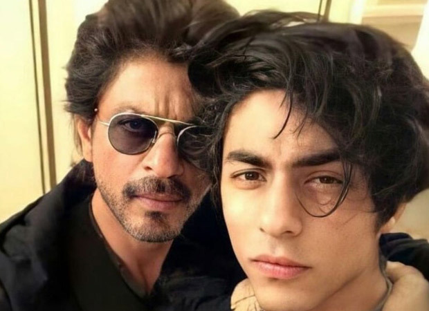 Shah Rukh Khan offered a fortune by international media to talk about Aryan's detention, declines the offer Shah Rukh Khan offered a fortune by international media to talk about Aryan's detention, declines the offer
