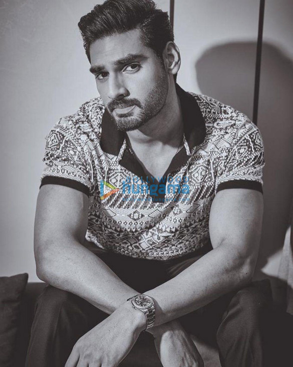 ahan shetty 458 2