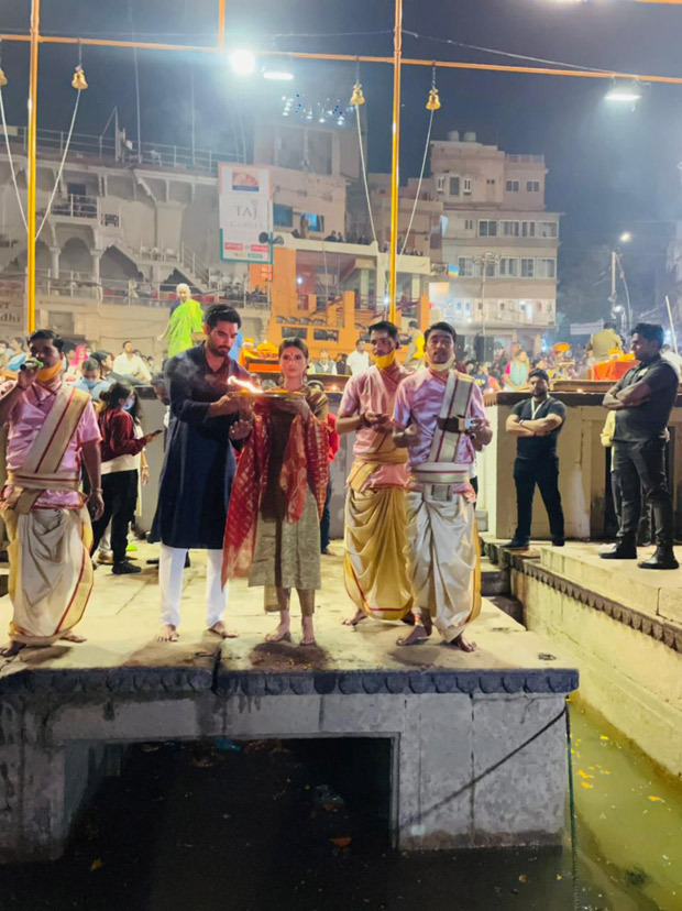 Ahan Shetty and Tara Sutaria visit Varanasi to perform Ganga Aarti and seek blessings for their movie Tadap, see photos