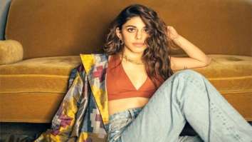 Alaya F wins the internet with her poised style quotient for Pre-diwali festivities