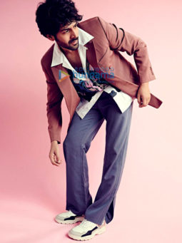 Celeb Photos Of Kartik Aaryan