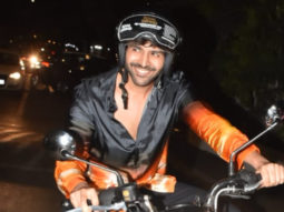 Kartik Aaryan gifts himself Royal Enfield Classic 350 worth Rs. 1.20 lakh, arrives on his bike for his birthday bash 