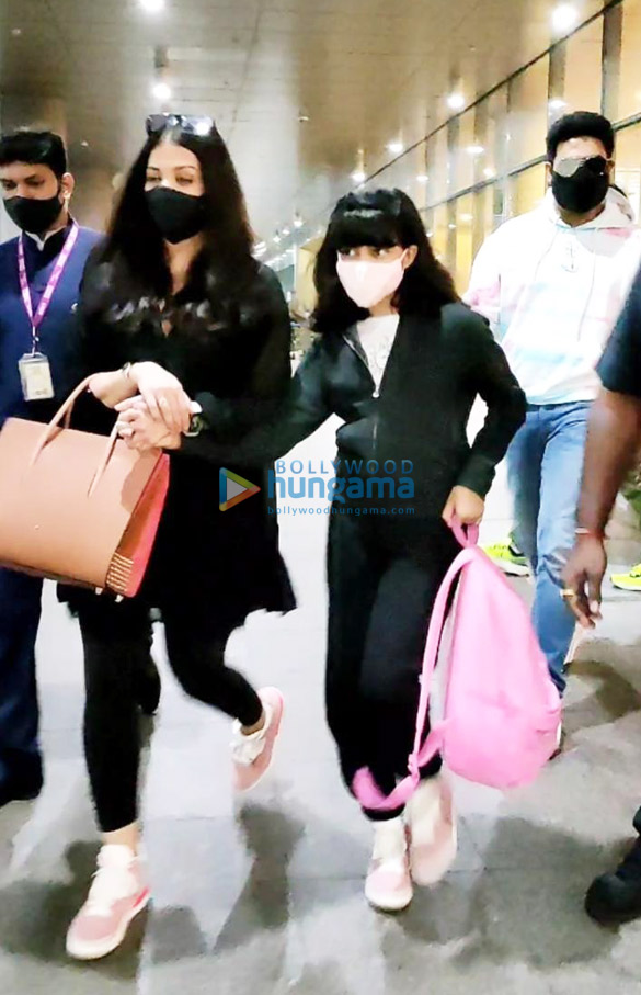 Photos: Abhishek Bachchan, Aishwarya Rai Bachchan and Aaradhya Bachchan snapped at the airport