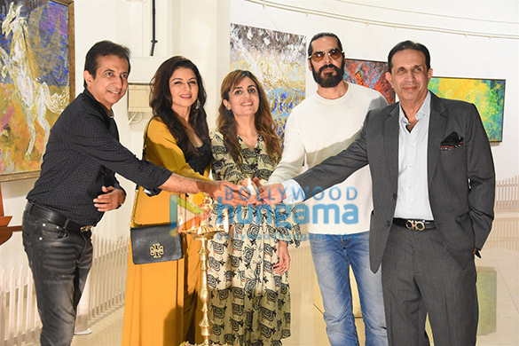 photos bhagyashree and dino morea inaugurate anita goels show udaan 1