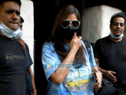 Photos: Bipasha Basu spotted at a salon