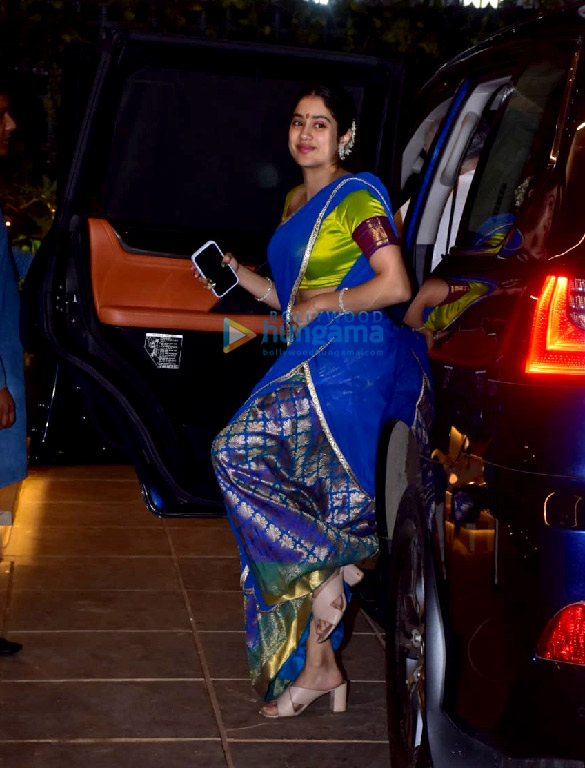 photos boney kapoor janhvi kapoor khushi kapoor snapped arriving for laxmi pujan 5