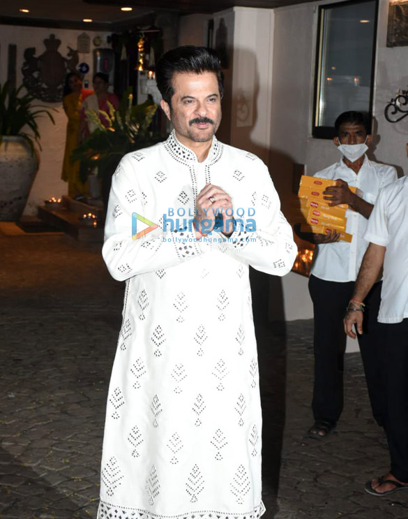 photos celebs grace anil kapoors diwali bash 3 2