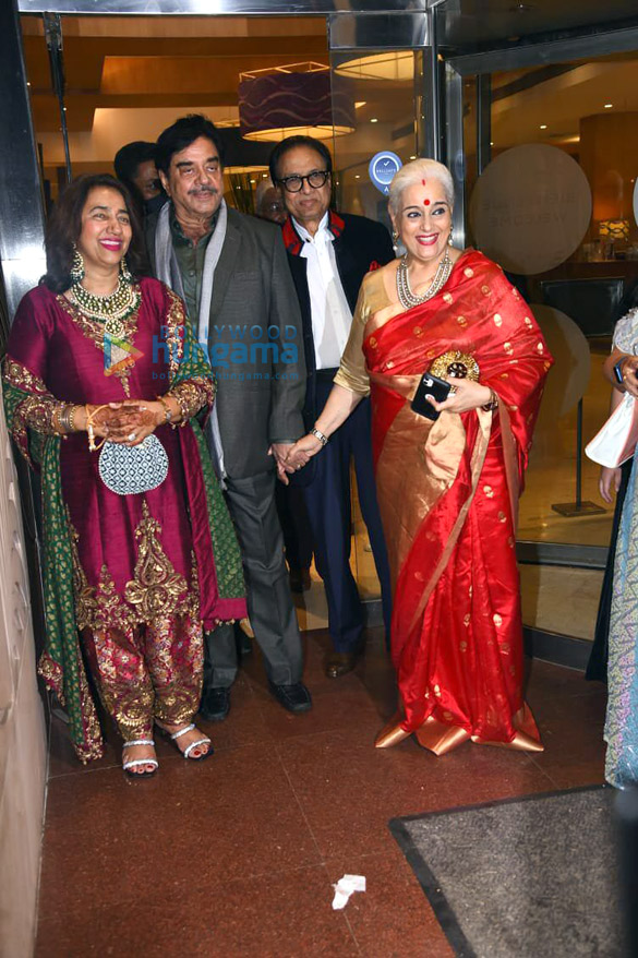 photos celebs grace anushka ranjan and aditya seals wedding7 10