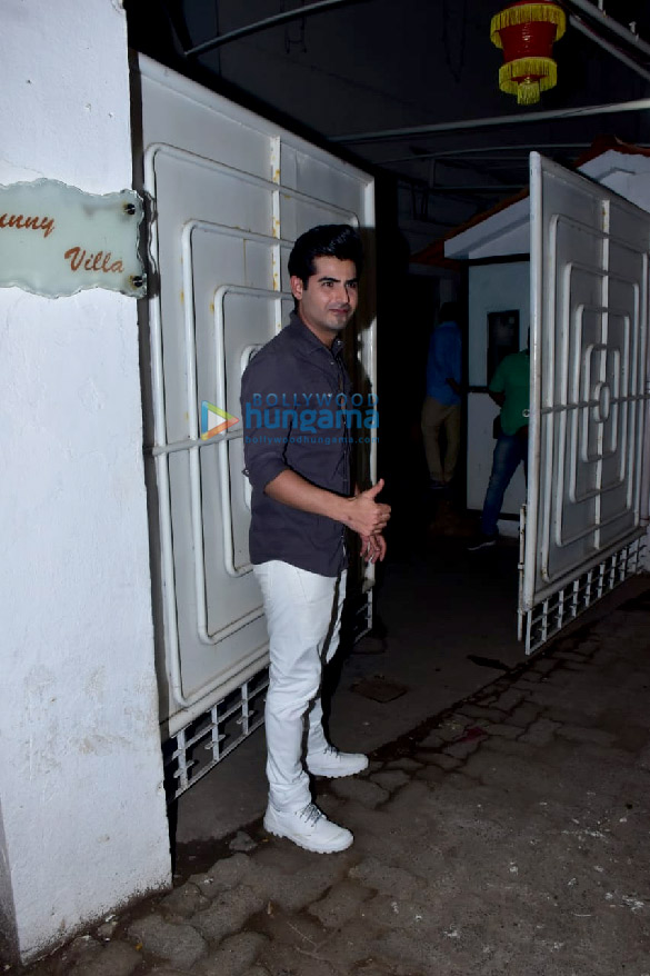 photos celebs grace the screening of chhorii 9