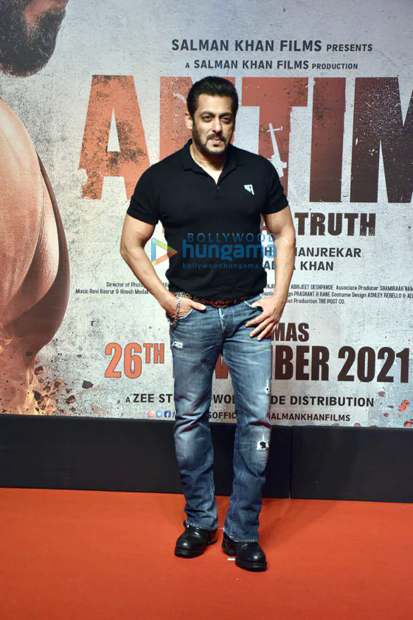 photos celebs grace the special screening of antim the final truth5 4