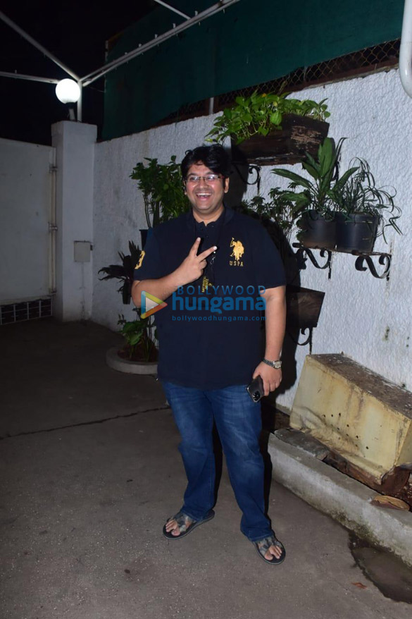 photos celebs grace the special screening of dhamaka 025 11