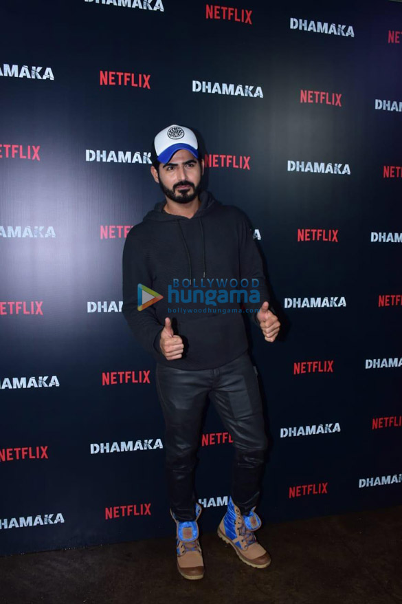 photos celebs grace the special screening of dhamaka 7
