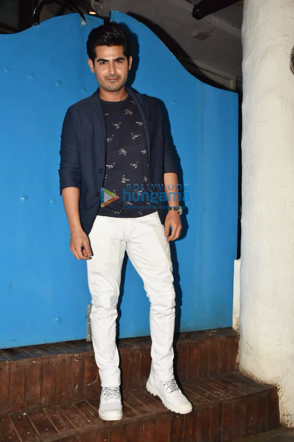 photos celebs snapped at kartik aaryans birthday bash 159