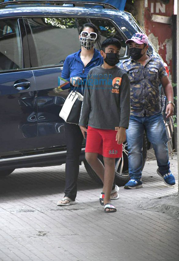 photos kajol snapped with her son at pilates class 5