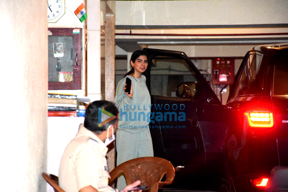 Photos: Khushi Kapoor spotted in Bandra