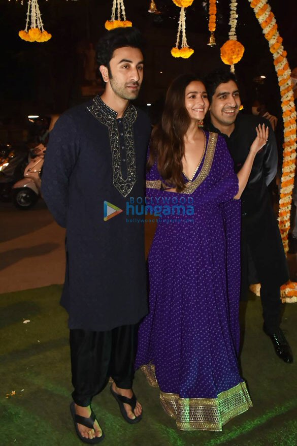 photos ranbir kapoor alia bhatt ayan mukerji and other at north bombay sarbojanin durga puja 8