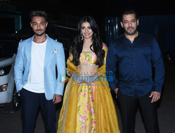 photos salman khan aayush sharma and mahima makwana promote antim on the big picture 2