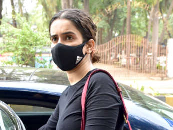 Photos: Sanya Malhotra snapped in Juhu